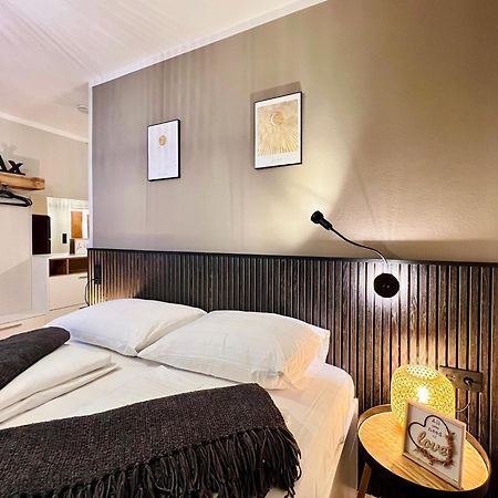 Bamo Studio - City Living Arkaden Apartman Klagenfurt am Woerthersee Kültér fotó